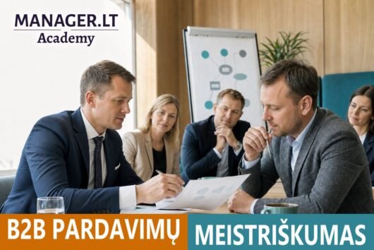 B2B pardavimų mokymai - dalyviai aptaria pasiūlymą praktinio pratimo metu